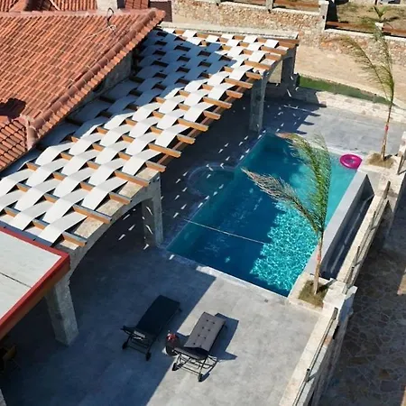 Ceci La - The Cove Apartment *